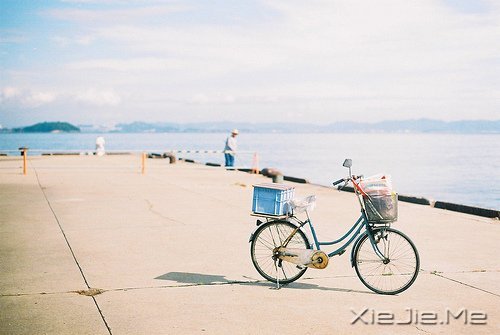 ���������һ��ˮ��ƽ������Բ������������� (1)