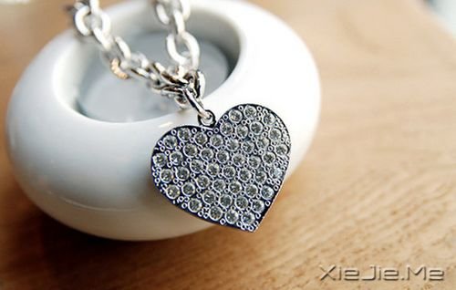 晚安心语:哭不代表软弱,哭只说明你坚强太久了 (1)