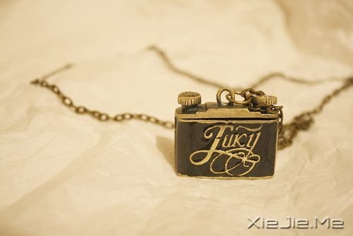 晚安心语:用最多的梦想面对未来 (8)